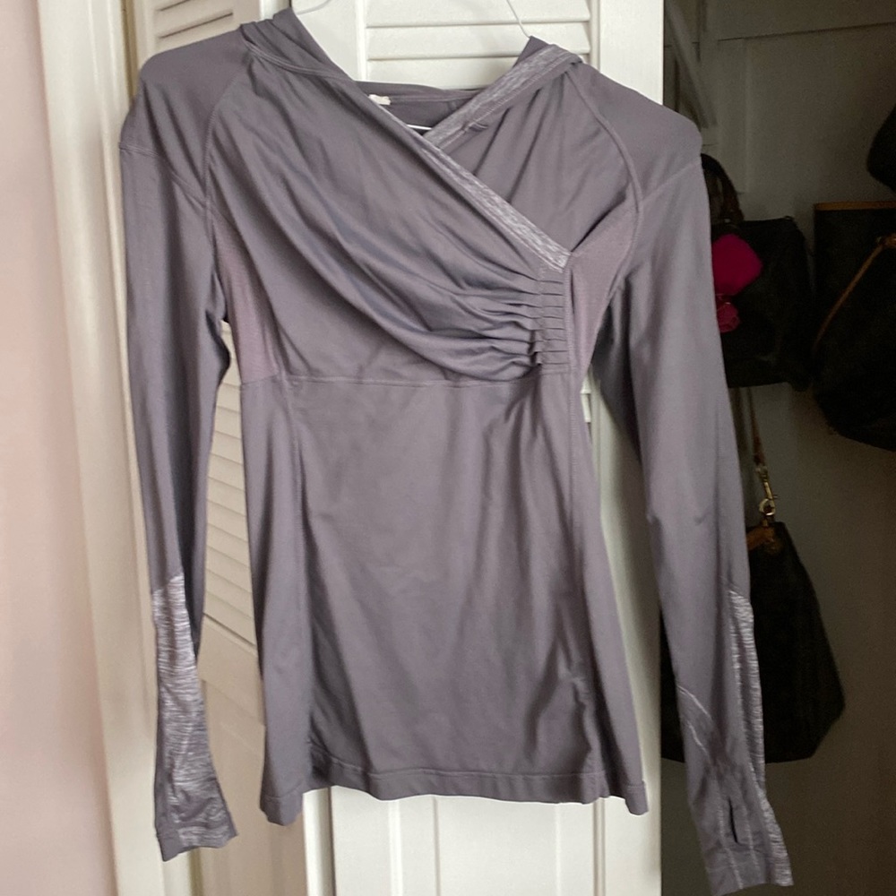 Lululemon long sleeve bundle